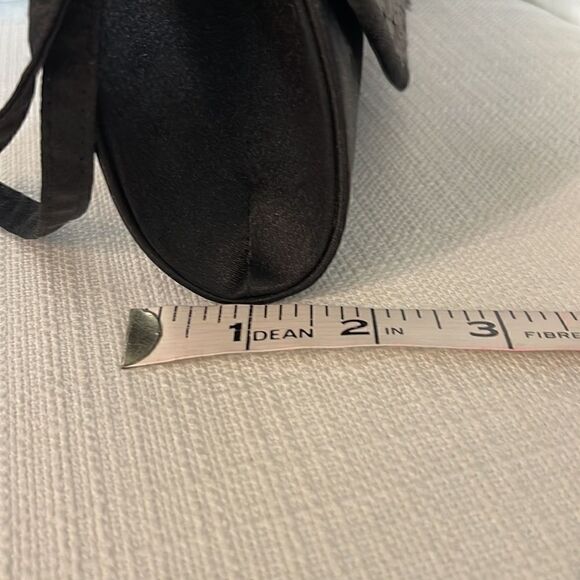 Ardene Reversible Sequin Clutch - Picture 13 of 13